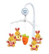 Baby Mix Kolotoč nad postieľky zajačikovia s mrkvou