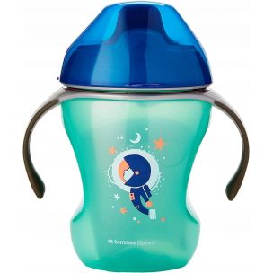 Tommee Tippee Hrnček zelený 230ml, 6m+